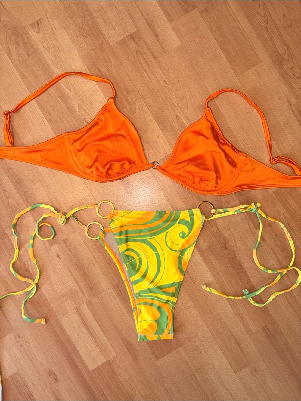 Colorful string bikini 👙 TAGS 🏷️ attached